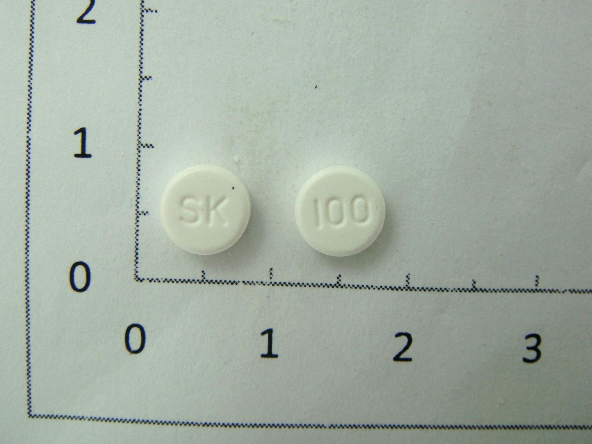 痙得寧錠