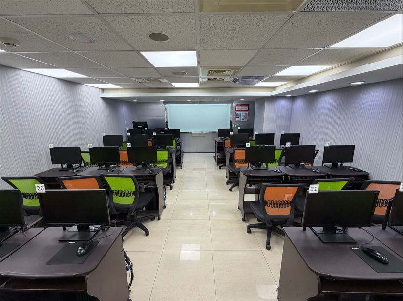 台北東區電腦教室｜捷運忠孝復興旁、專人管理、頂級軟硬體