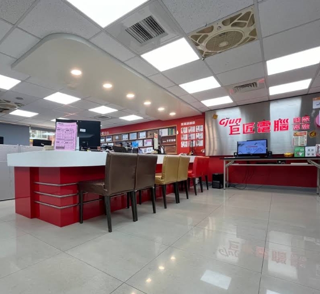 永和電腦教室｜頂溪捷運站旁、專人管理、採光好設備新