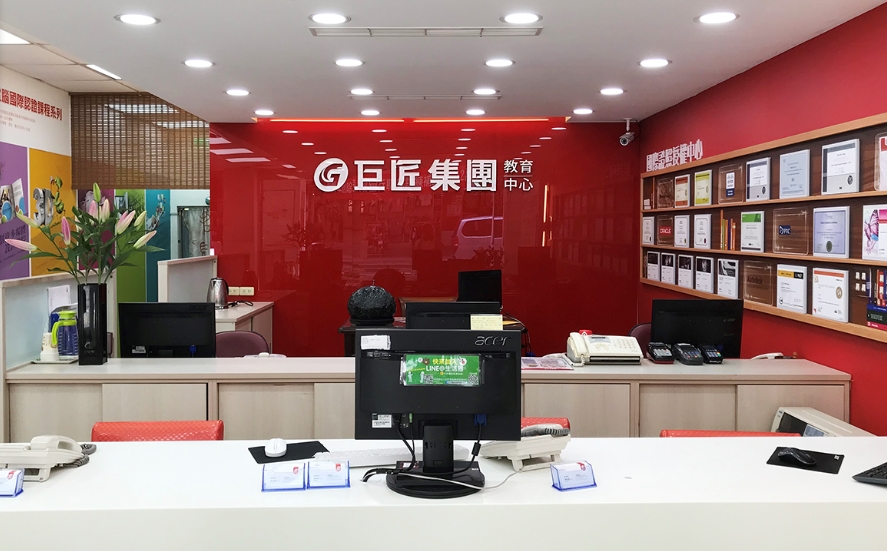 羅東電腦教室｜羅東站前、專人管理、設備新、東部最優選